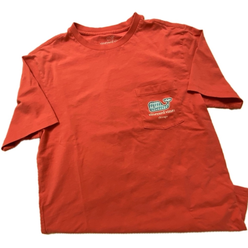 Vineyard Vines “Chicago” Whale T-Shirt *Smoke free and pet free home
